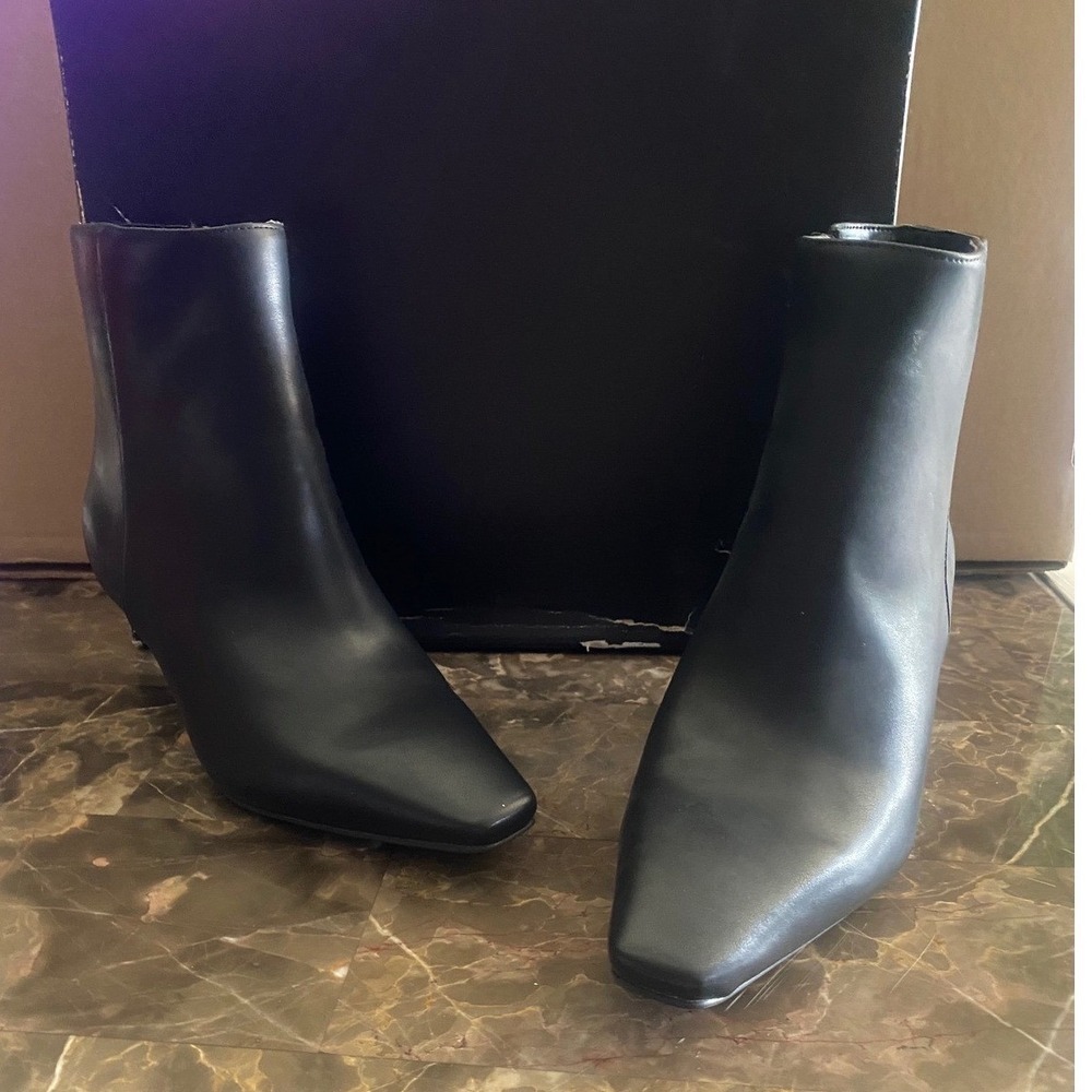 INC International Concepts Sareya Black Square Toe Kitten Heel Ankle Boots 7M
